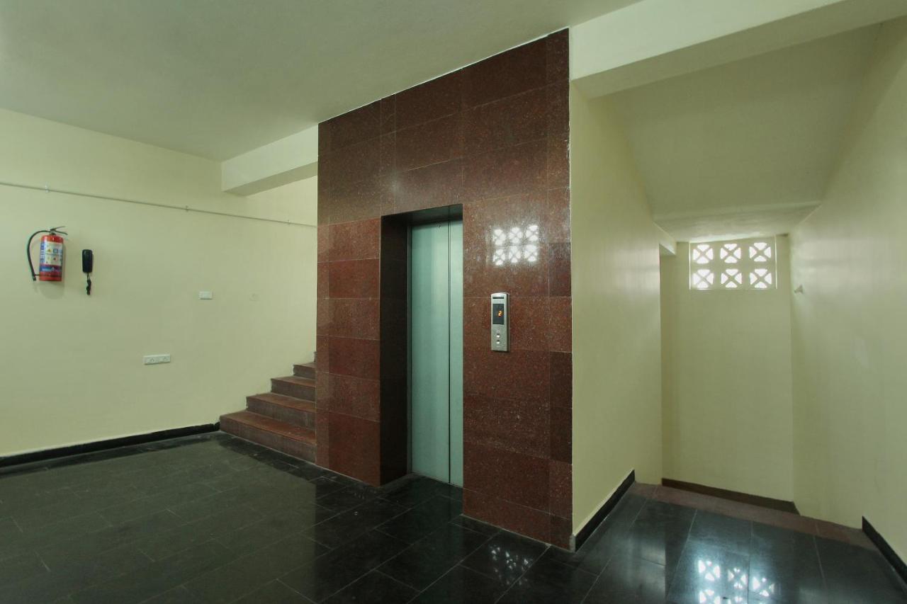 Oyo Flagship 16345 Pkn Residency Hotel มทุราย ภายนอก รูปภาพ