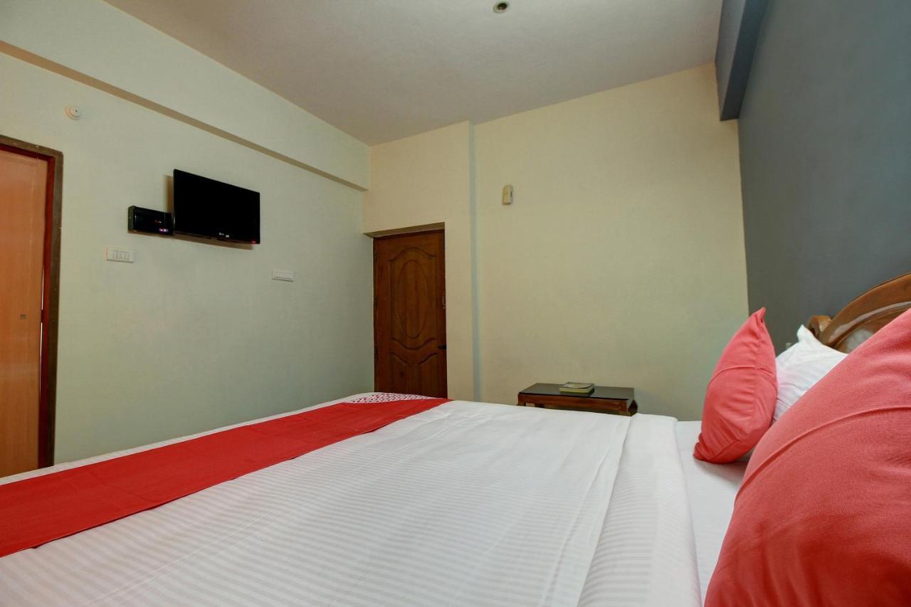 Oyo Flagship 16345 Pkn Residency Hotel มทุราย ภายนอก รูปภาพ